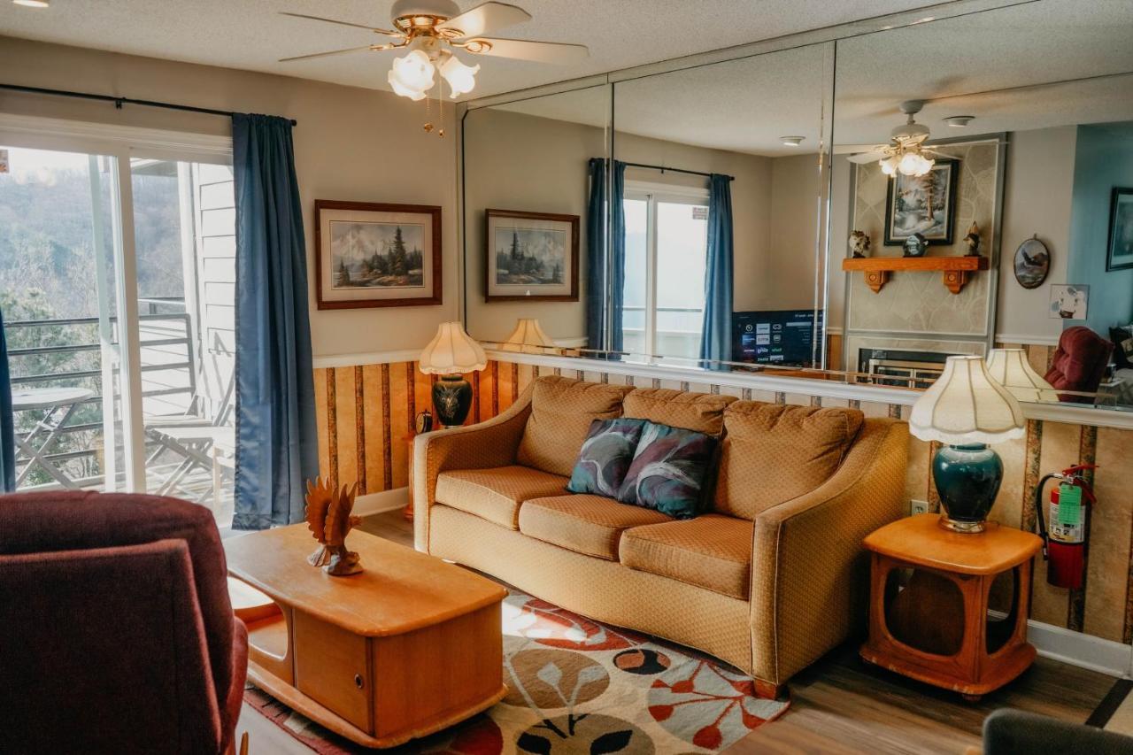 Smoky Mountains Studio With Balcony Gatlinburg Ngoại thất bức ảnh